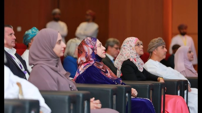 معالي الدكتورة / رحمة بنت إبراهيم المحروقية