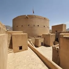 قلعة نزوى