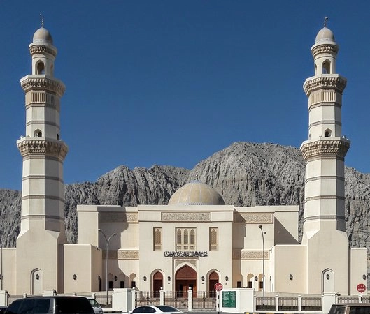جامع السلطان قابوس - خصب